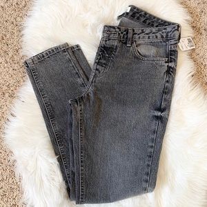 High waisted ankle length mom jean